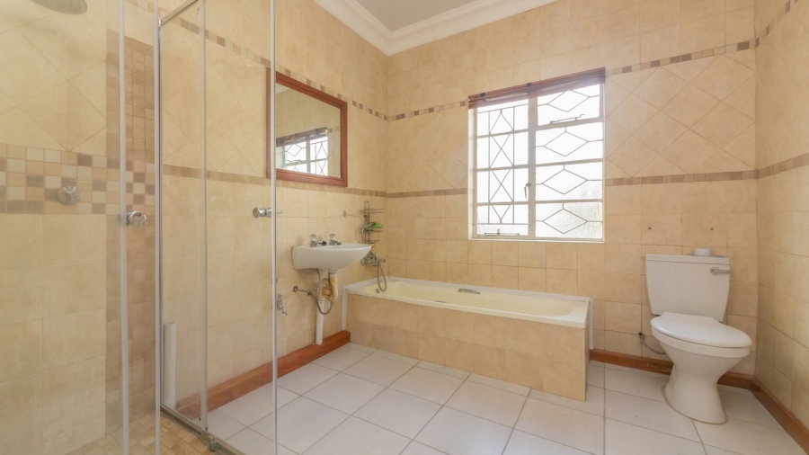 3 Bedroom Property for Sale in Kroonheuwel Free State